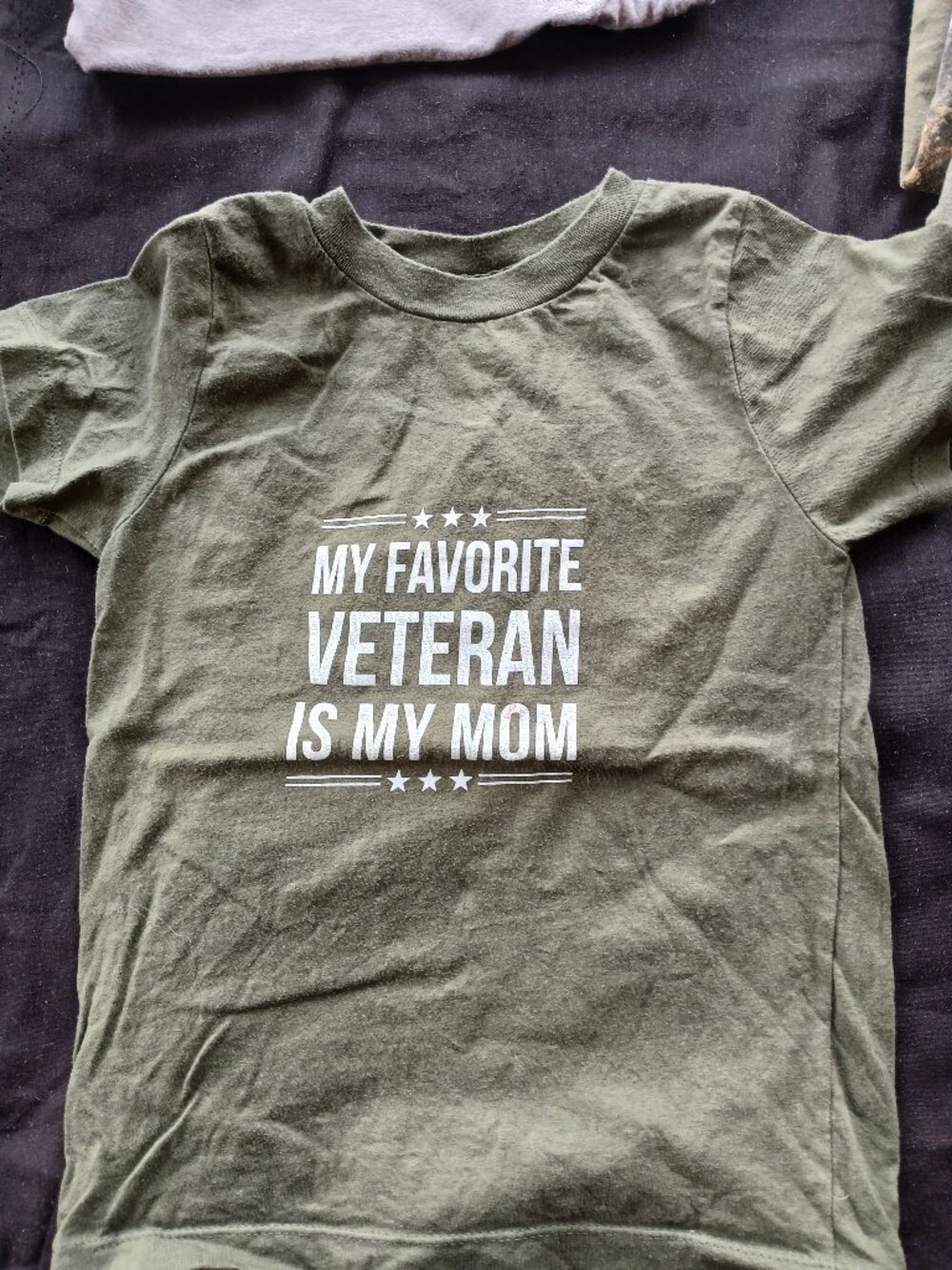 Veteran Mom Kids’ T-Shirt – Size 4T (Runs Small, Fits Approx. 3–4T)